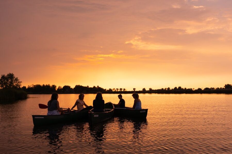 Amsterdam: Dutch Countryside Sunset Canoe Tour - Sunset over the polders