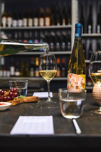 Amsterdam: Dutch Wine Tasting with Sommelier - Small touches that make the session memorable