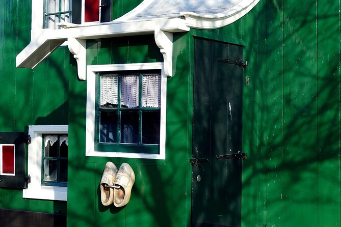 Amsterdam E Bike Tour to the Windmills of Zaanse Schans - Zaandam and the famous Inntel Hotel