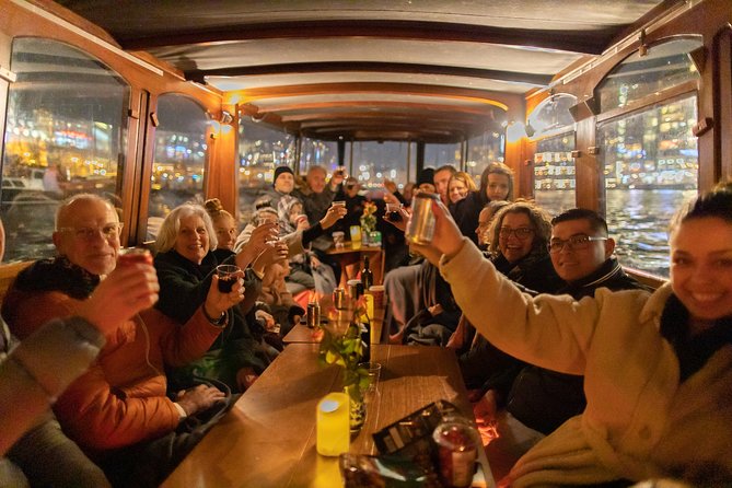 Amsterdam Evening Canal Cruise with Live Guide and Onboard Bar - The boat question: open, covered, or changed at short notice