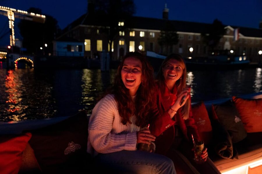 Amsterdam: Evening Canal Cruise with (Open) Bar on Board - Drinks, Blankets, and the Real Price