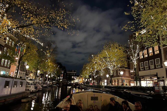 Amsterdam Evening Cosy & Small Cruise & Drinks and Bites - Sunset - What the 90-minute cruise feels like