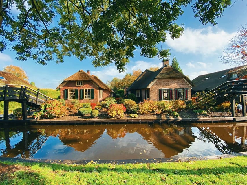 Amsterdam: Explore Giethoorn in a Private Tour with Driver - The Giethoornsche Lake boat ride