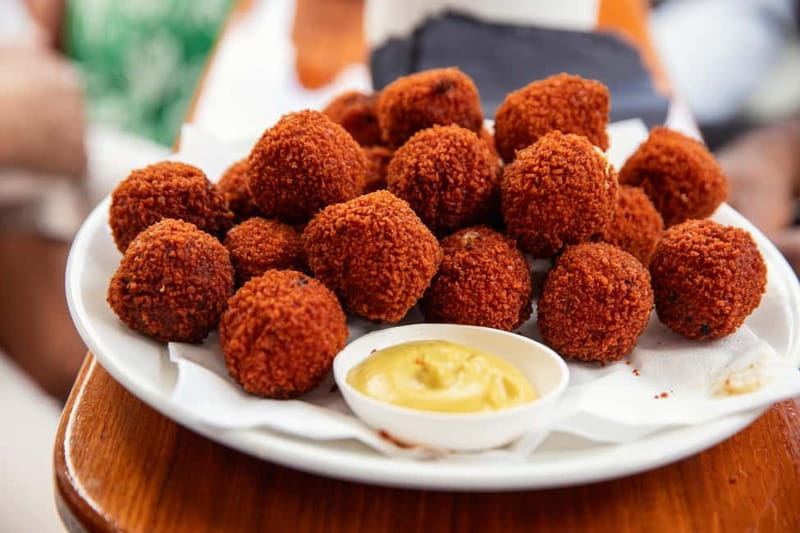 Amsterdam: Food and Canal Tour - Food restrictions and weather limits