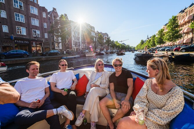 Amsterdam: German-speaking boat trip with bar on board - The Magere Brug on the return route