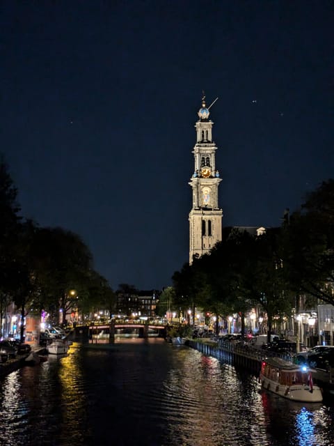 Amsterdam: Ghastly Grachten: ghost stories&dark history tour - Huis met de Hoofden, the House with the Heads