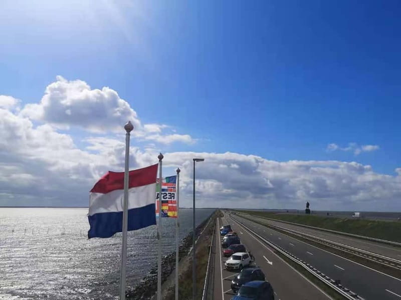 Amsterdam: Giethoorn, Afsluitdijk and Zaanse Schans Day Trip - Small-group comfort, pickup limits, and timing