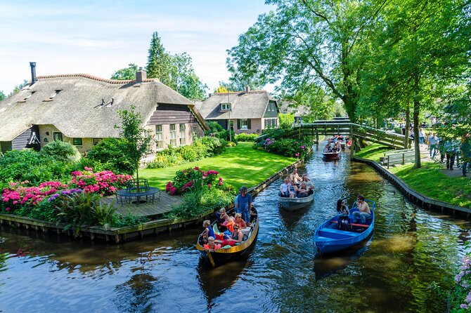 Amsterdam: Giethoorn Tour Scenic Cruise, Cheese & Free Time - What this Giethoorn day trip is really offering