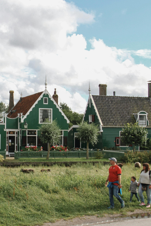 Amsterdam: Giethoorn & Zaanse Schans Small Group Day Trip - The small group advantage