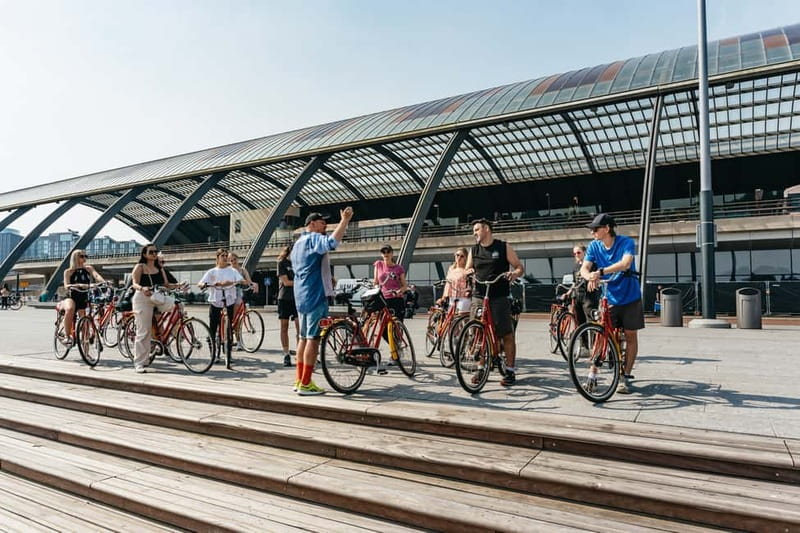 Amsterdam: Guided Bike Tour City Centre in EN/DE/FR/ES - Group size, bikes, and practical comfort