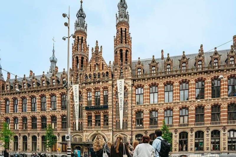 Amsterdam: Guided Cultural Walking Tour - Starting beneath the National Monument
