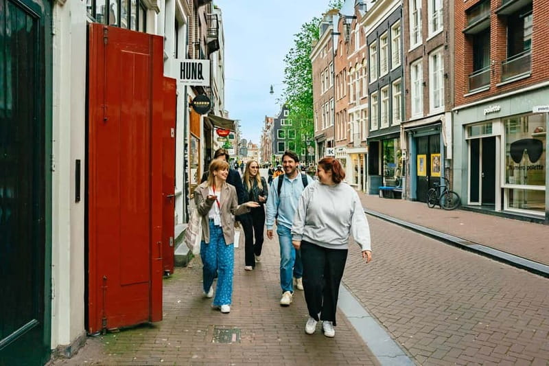 Amsterdam: Guided Cultural Walking Tour - Beurs van Berlage and Magna Plaza