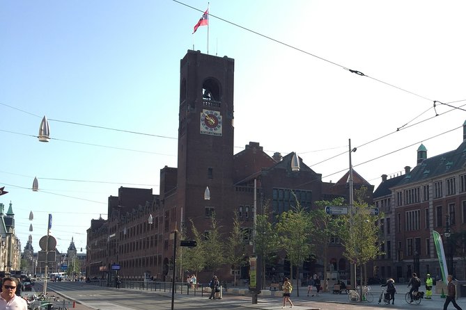 Amsterdam Highlights Walking Tour: Small Group Experience - Canals, gabled houses, and the daily city