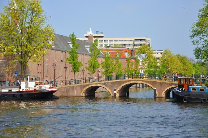Amsterdam: Historic City Sightseeing Canal Cruise - Canal houses, small waterways, and the Houseboat Museum