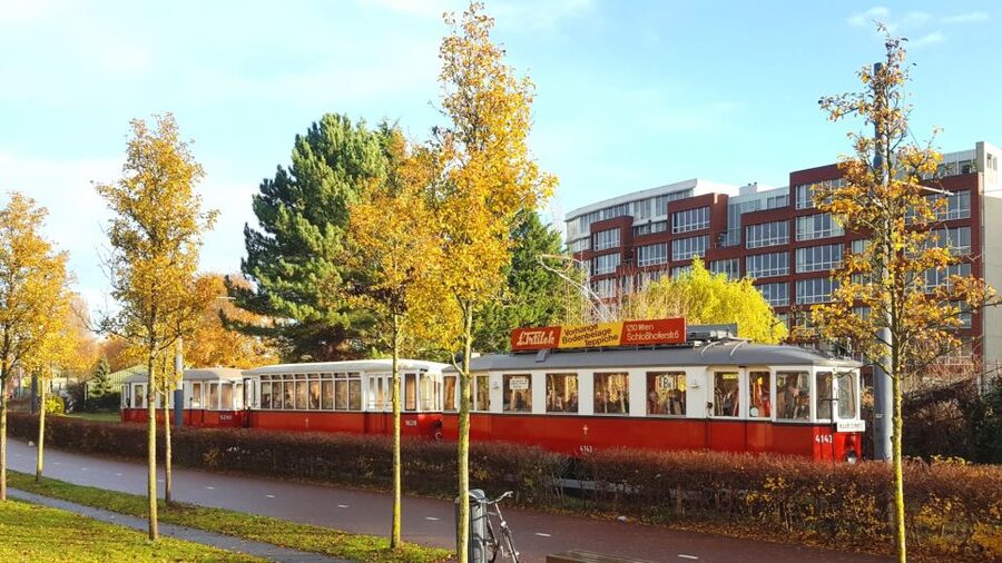 Amsterdam: Historic Tram Ride on Heritage Line to Amstelveen - What the vintage tram adds to the journey
