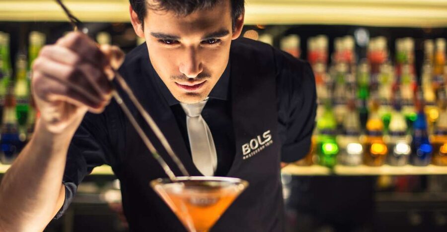 Amsterdam: House of Bols Entry Ticket and Nightlife Ticket - Welcome drinks, casino access, and other extras