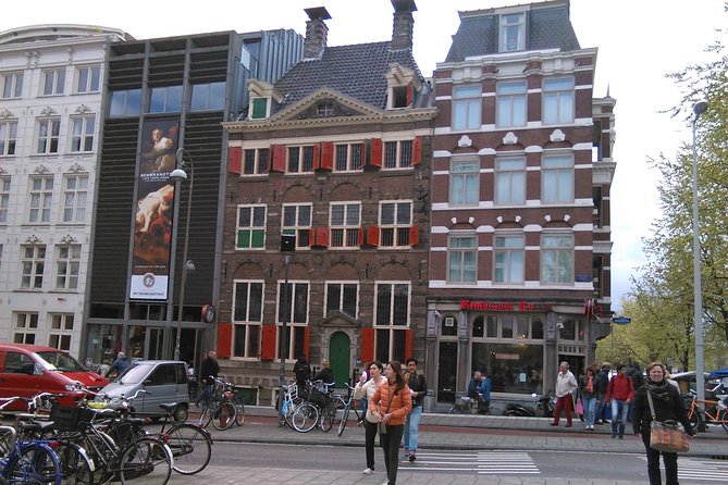 Amsterdam in a Nutshell 4 Hour Private Car Tour and Amsterdam Born Private Guide - Who should book this four-hour tour?
