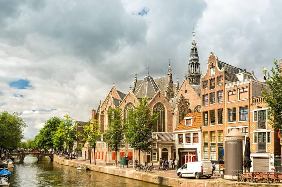 Amsterdam: Introduction walking tour - How strenuous is the 2.5-hour walk?