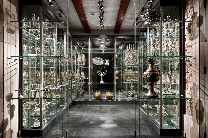 Amsterdam Jewish Museum (Joods Museum & Joods Museum Junior) - The walking map is useful, but the tour is not guided