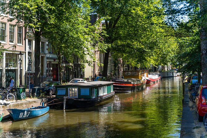 Amsterdam Jewish Quarter Private Tour - Meeting Spinoza at the Amstel