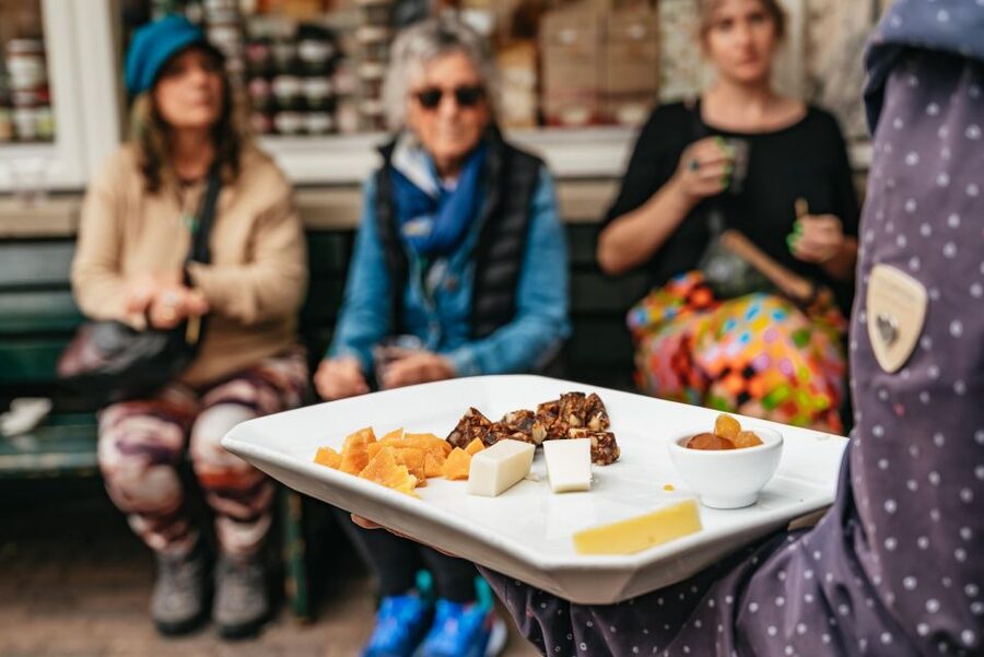 Amsterdam: Jordaan District Local Food Walking Tour - How much food do you really get?