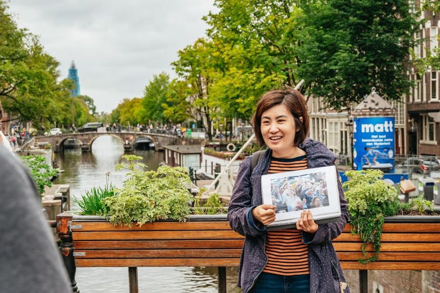 Amsterdam: Jordaan District Local Food Walking Tour - The walking is easy for many, but not everyone