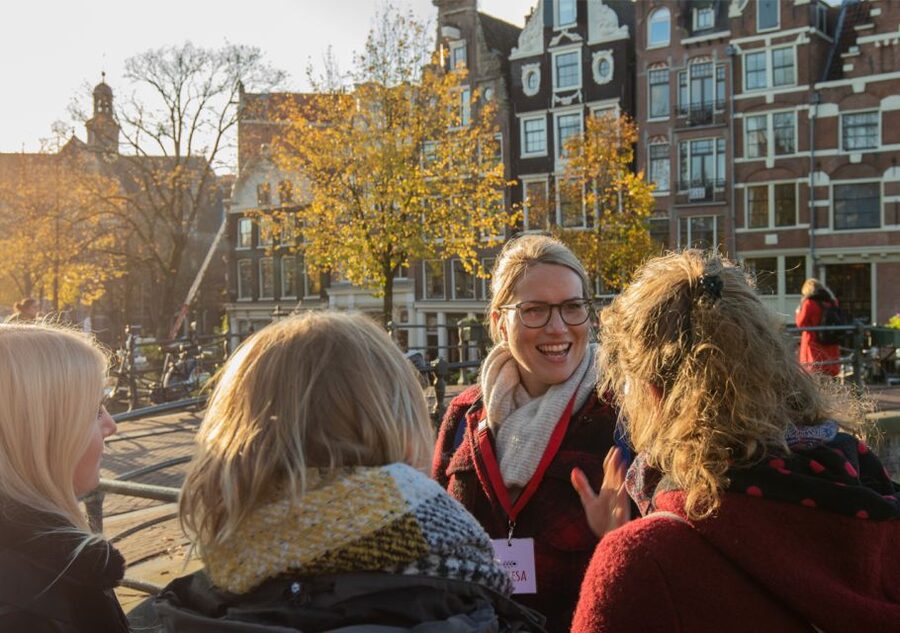 Amsterdam: Jordaan District Tour with a German guide - Why The Jordaan Makes A Good Walking Tour
