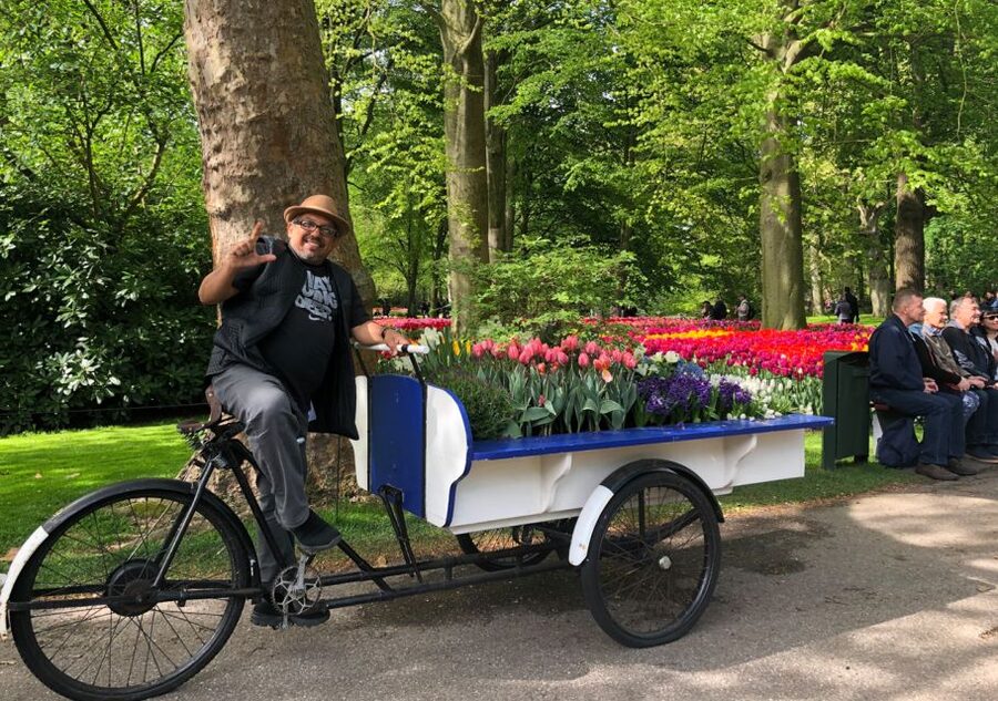 Amsterdam: Keukenhof Tulip Garden and Giethoorn Experience - The long ride to Giethoorn