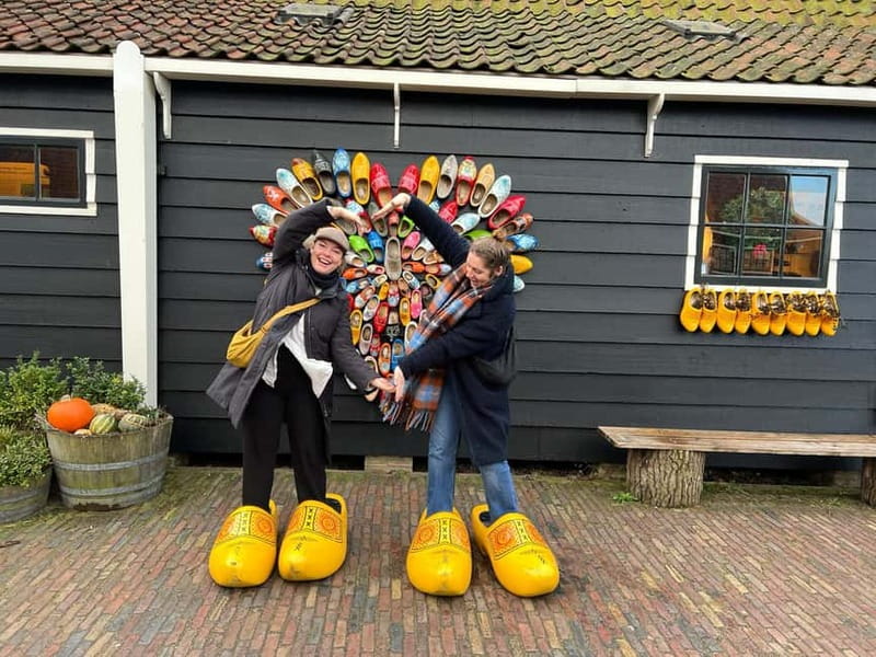 Amsterdam: Leisurely Windmill & Countryside Bike Ride - How hard is the cycling?