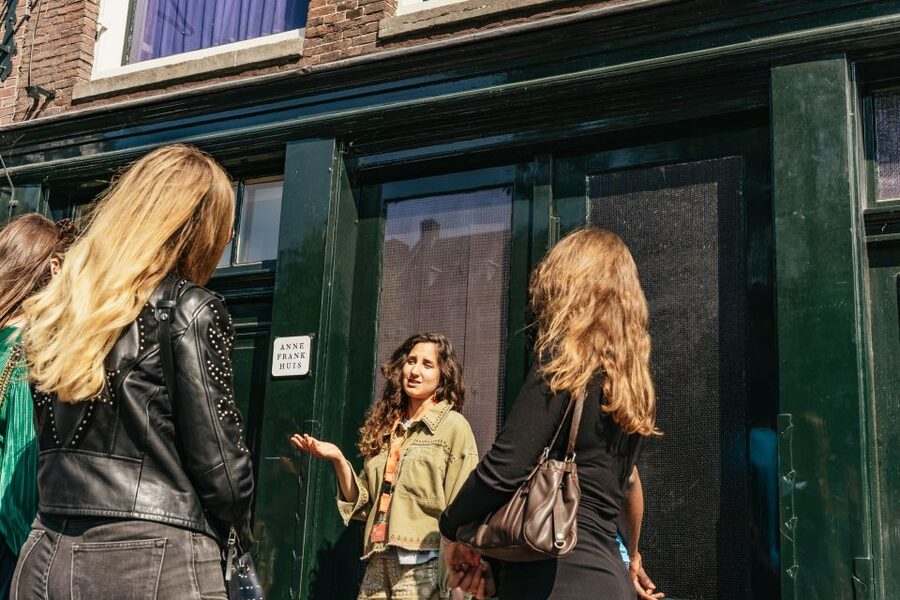 Amsterdam: Life of Anne Frank and World War II Walking Tour - Is $37 a fair price?
