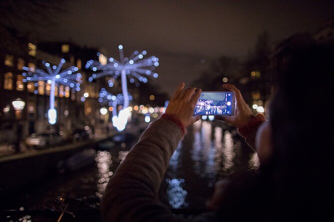 Amsterdam Light Festival: Canal Cruise + Bite & Unlimited Drinks - Why Amsterdam’s Light Festival works best from the canals