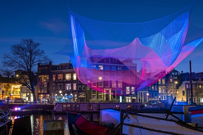 Amsterdam Light Festival Canal Cruise + Unlimited Drinks Option - Drinks, gluhwein, and the December 31 complication