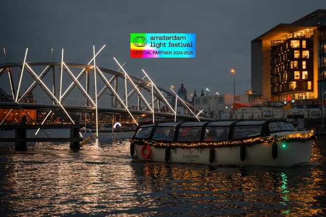 Amsterdam Light Festival: Cruise Unlimited Drinks & Bite option - The guide makes the short cruise feel longer