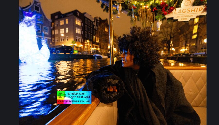 Amsterdam: Light Festival Cruise With Drinks & Snacks - Leidsegracht and the western turn