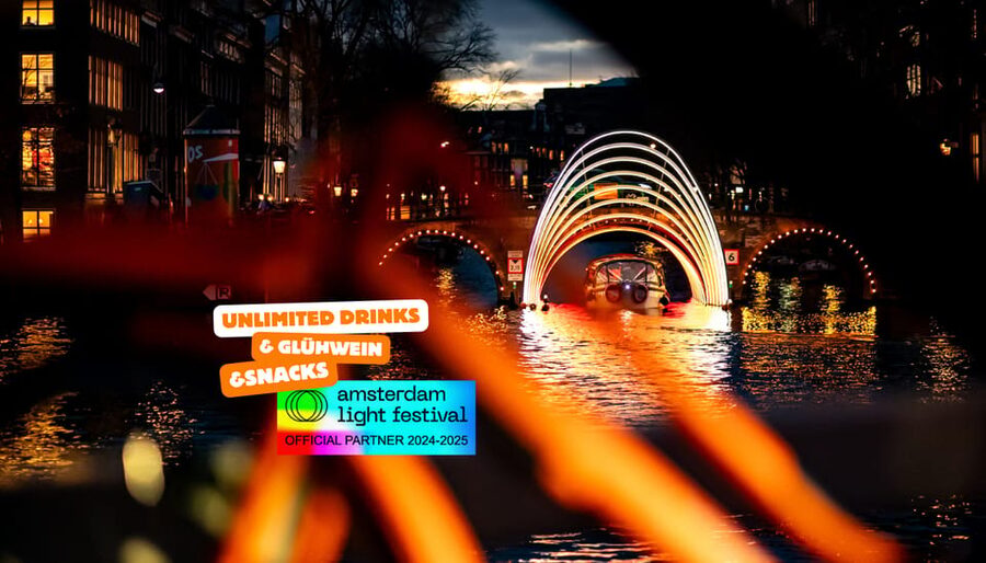 Amsterdam: Light Festival Cruise With Drinks & Snacks - Starting near Central Station