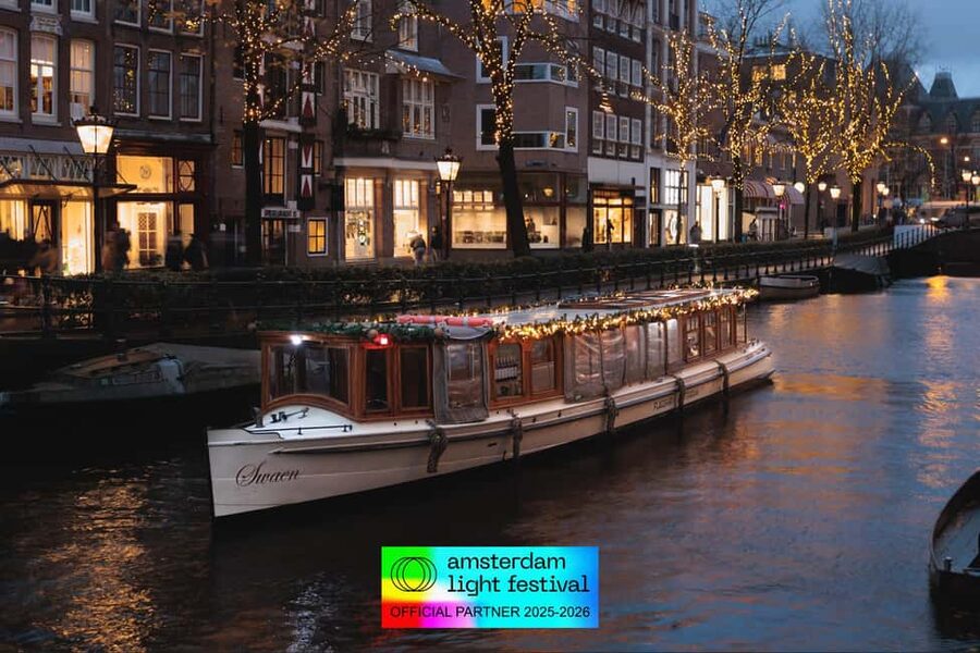Amsterdam: Light Festival Heated Cruise with Drinks Option - Who will enjoy this cruise most