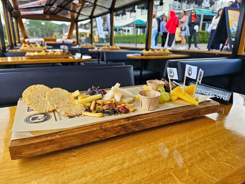 Amsterdam: Live GuideD Giethoorn Boat Tour & Cheese Platter - Key points at a glance