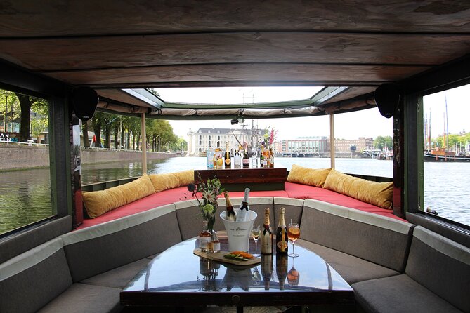 Amsterdam: Luxury Boat Cruise Unlimited Cocktails, Beers & Wines - Dutch cheese and the open-bar question