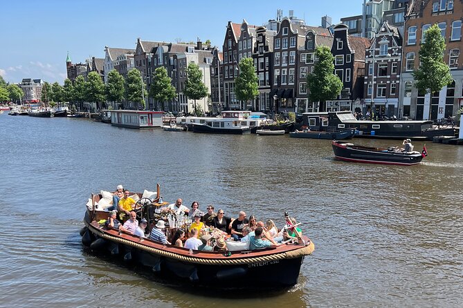 Amsterdam Luxury Boutique Boat tour with Unlimited Beer and Wine - What you see from the canal