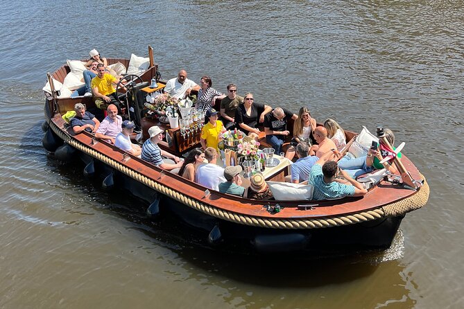 Amsterdam Luxury Boutique Boat tour with Unlimited Beer and Wine - Timing, meeting point, and boat confusion