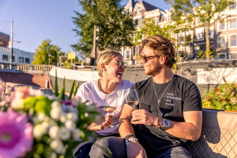 Amsterdam: Luxury Canal Cruise with Optional Snacks & Drinks - Stopera and Herengracht complete the circuit