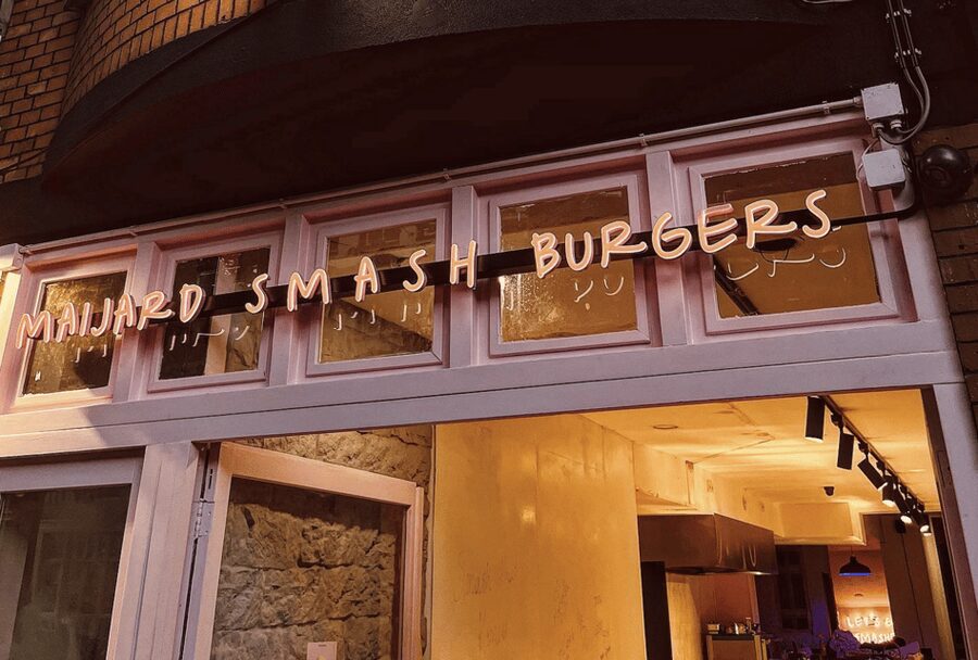 Amsterdam: Maijard 3-Course Menu and Nightlife Ticket - Dinner first at Maillard Burgers