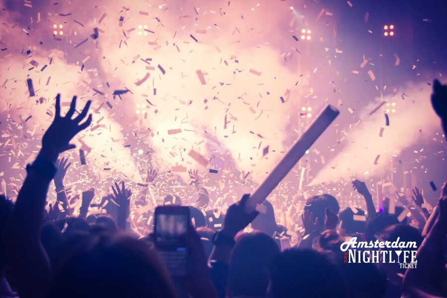 Amsterdam: Maijard 3-Course Menu and Nightlife Ticket - Drinks, discounts, and extra stops