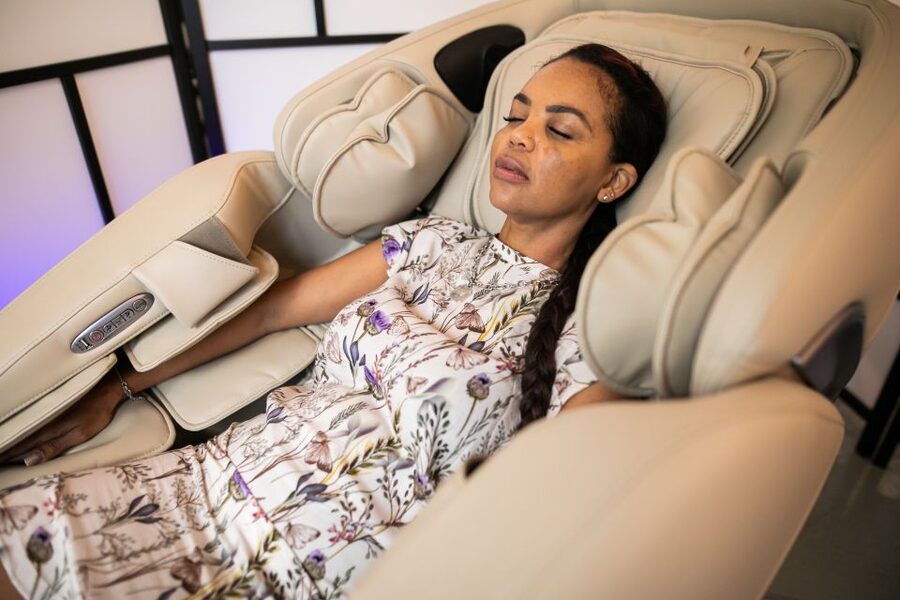 Amsterdam: Massage Session - A high-tech pause in central Amsterdam
