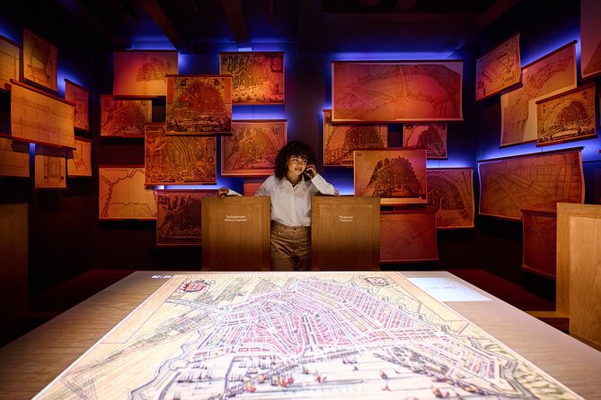 Amsterdam Museum of the Canals Admission Ticket with Audiotour - The audio tour and language choice