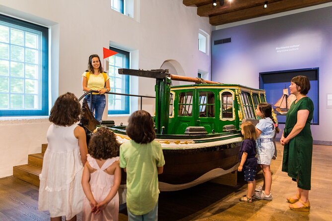 Amsterdam: National Maritime Museum Skip-the-Line Ticket - How to use the 60-minute audio tour