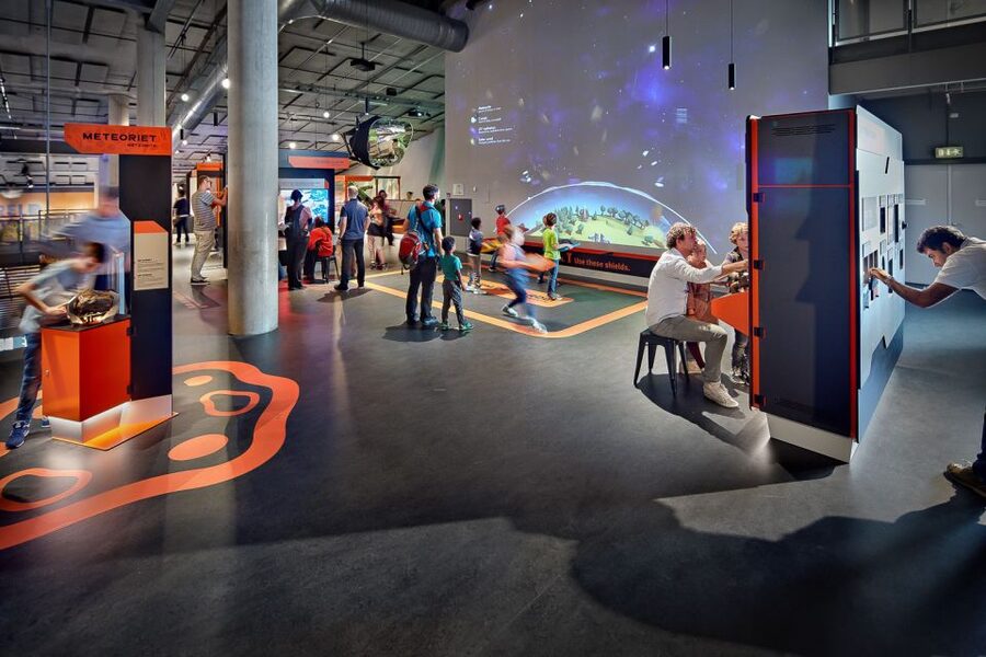 Amsterdam: NEMO Science Museum Ticket - The first experiments: bridges, illusions, and everyday science