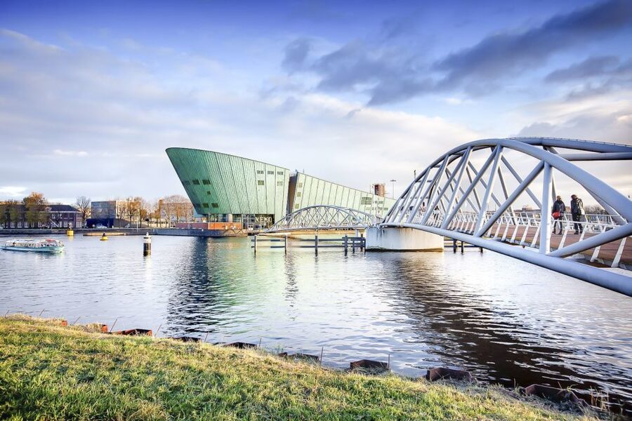 Amsterdam: NEMO Science Museum Ticket - Put on a lab coat and take part