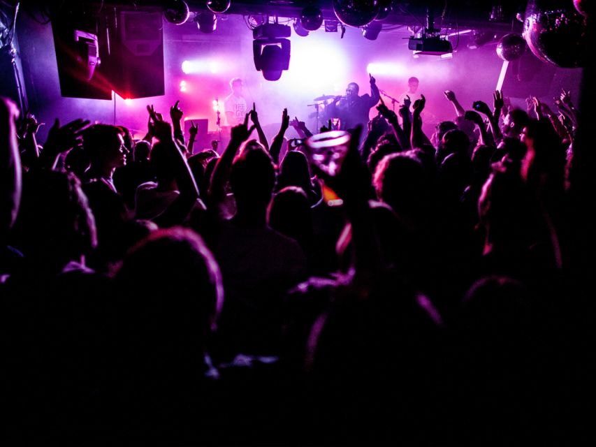 Amsterdam: Nightlife Scene 1, 2, or 3-7 Day Ticket - Hard Rock Cafe and the drink benefits
