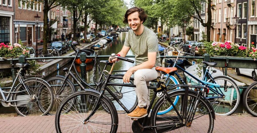 Amsterdam: Off-the-Beaten-Track Neighborhoods Private Tour - Amsterdam-Noord, from the Eye Film Museum to NDSM Werf